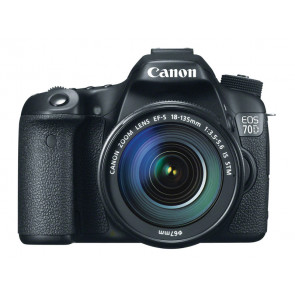 EOS 70D W + 18/135 IS STM CANON